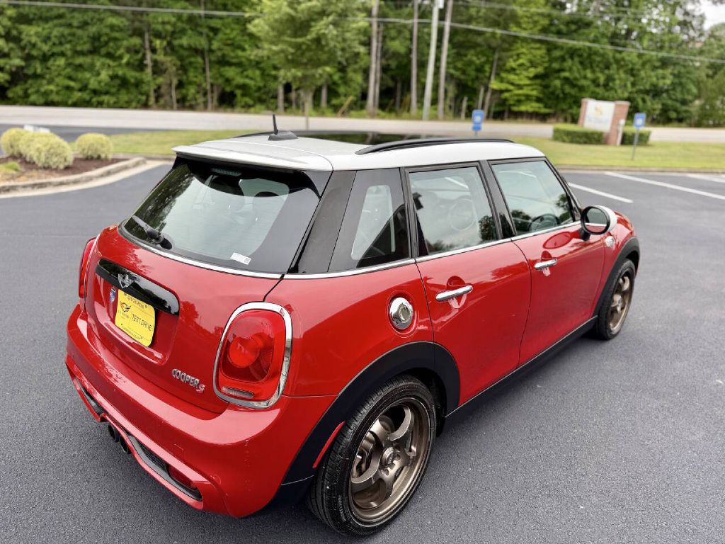 Photo 16 of this MINI COOPER