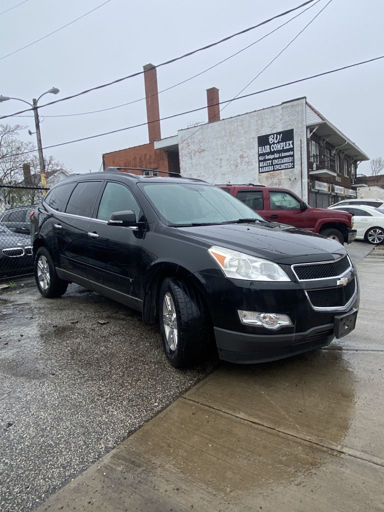 2010 CHEVROLET TRAVERSE for sale in Cleveland, Ohio