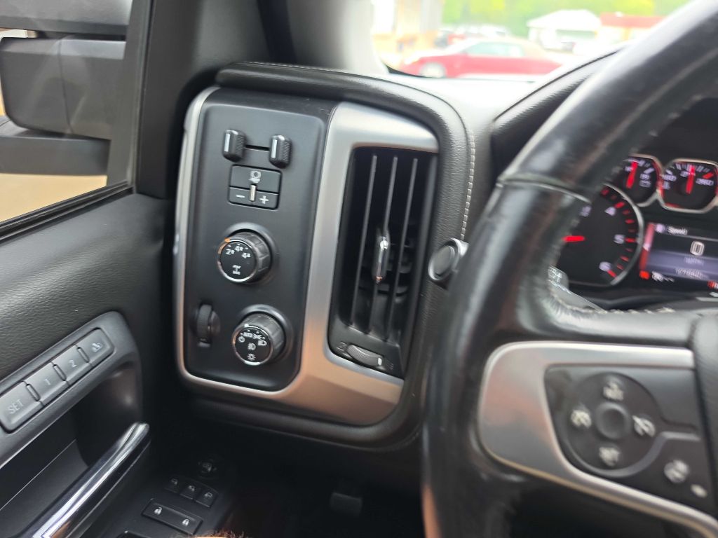 Photo 44 of this GMC SIERRA 2500HD