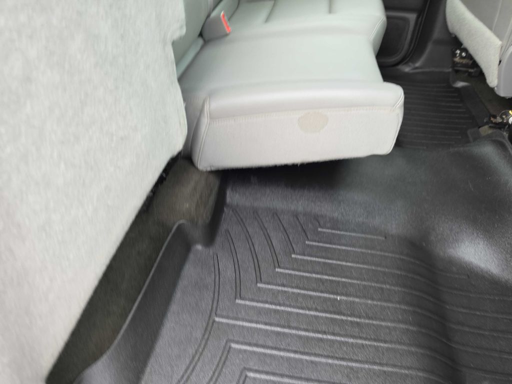 Photo 30 of this GMC SIERRA 2500HD