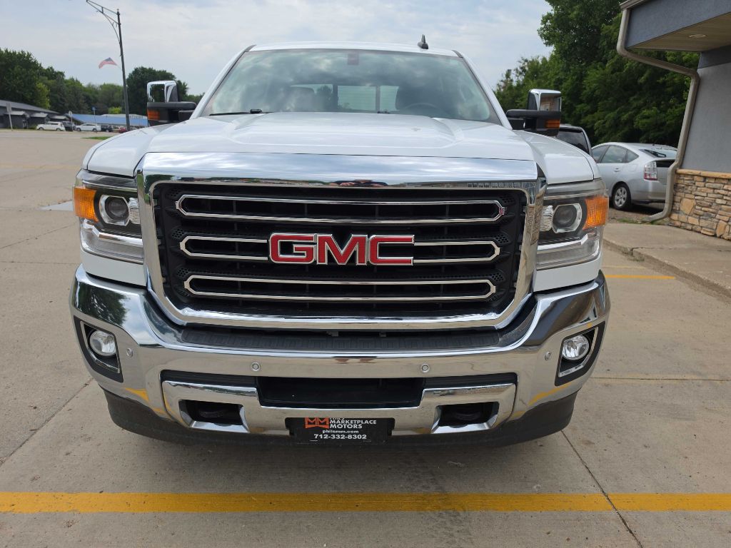 Photo 5 of this GMC SIERRA 2500HD