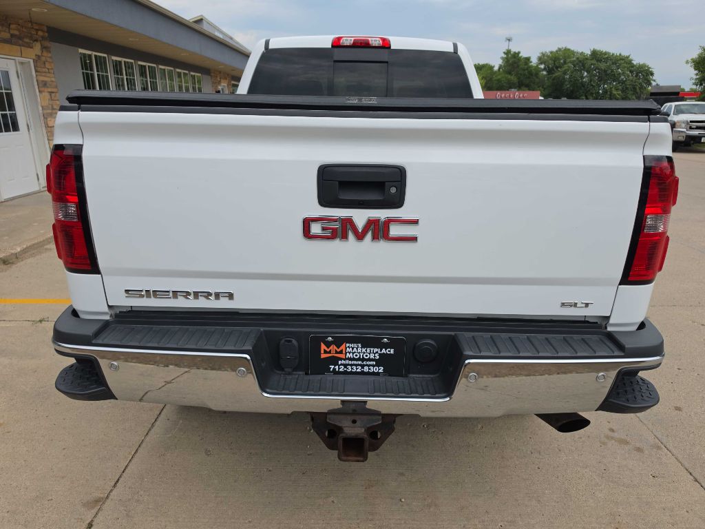 Photo 2 of this GMC SIERRA 2500HD