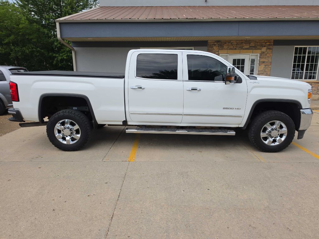 Photo 45 of this GMC SIERRA 2500HD