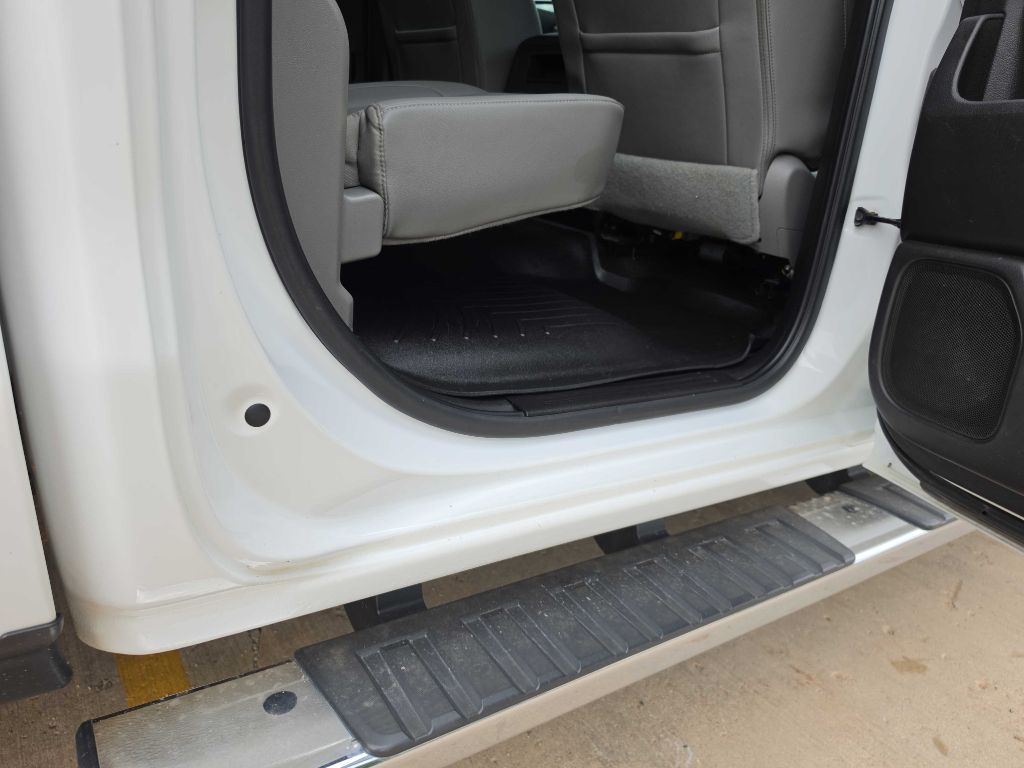 Photo 26 of this GMC SIERRA 2500HD