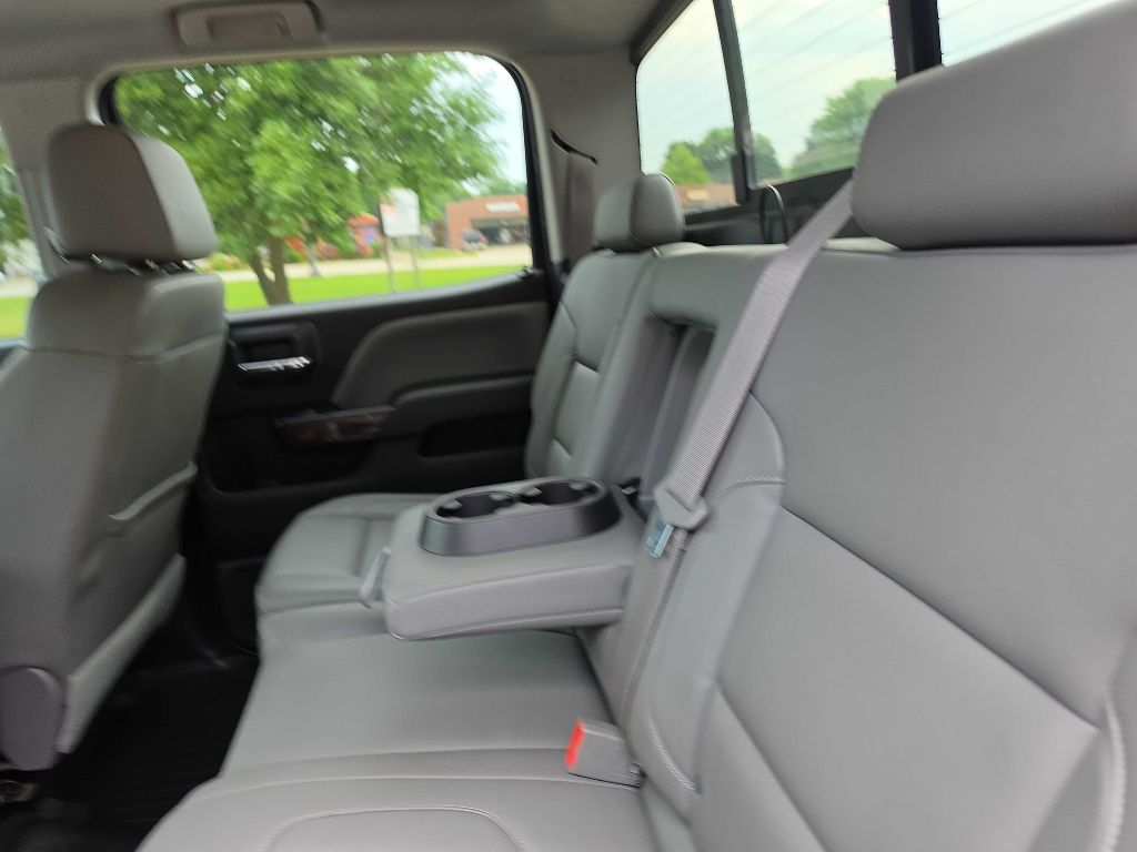 Photo 35 of this GMC SIERRA 2500HD