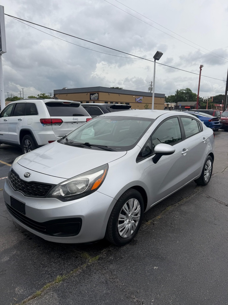 Silver 2014 Kia Rio LX Sedan Front-Wheel Drive Automatic