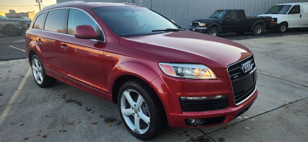 Photo 2 of this AUDI Q7