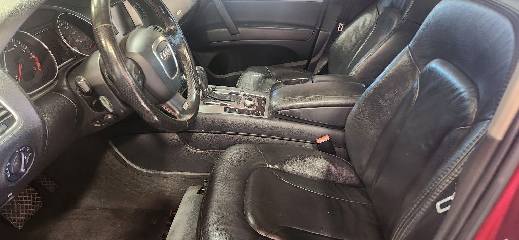 Photo 16 of this AUDI Q7