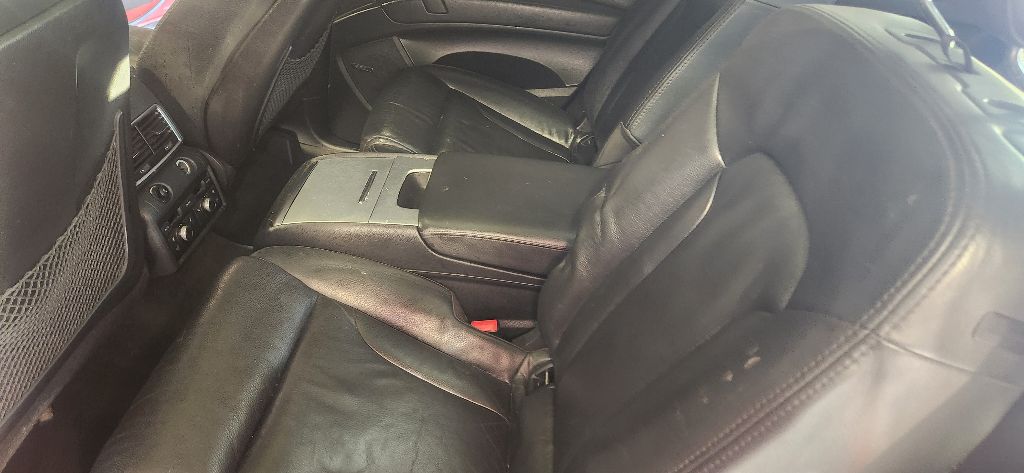 Photo 17 of this AUDI Q7
