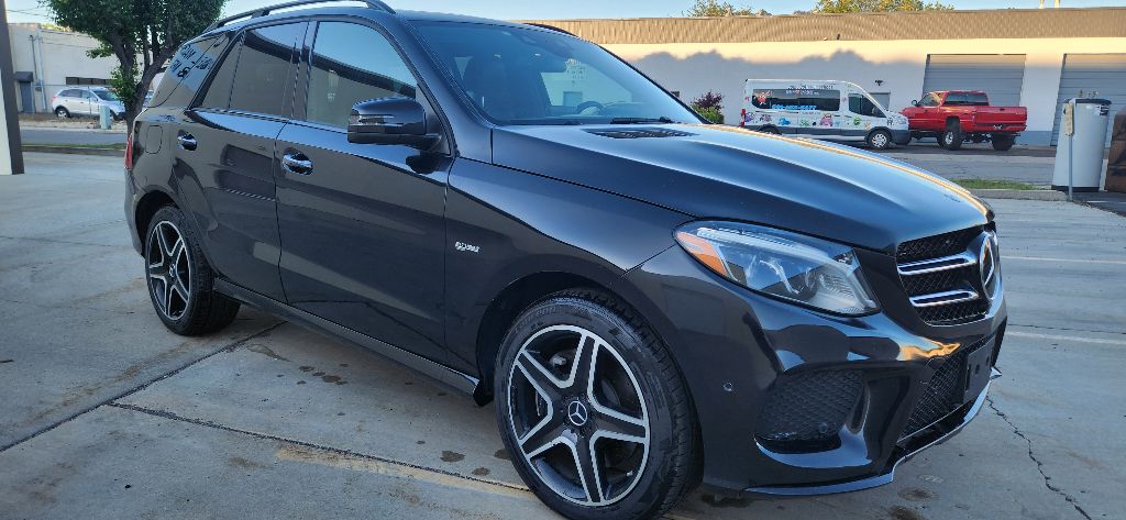 Photo 2 of this MERCEDES-BENZ GLE