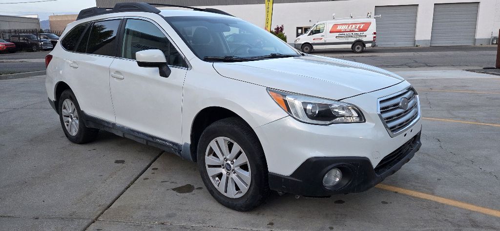 Photo 2 of this SUBARU OUTBACK