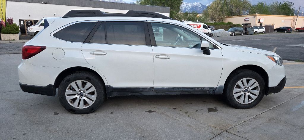Photo 7 of this SUBARU OUTBACK