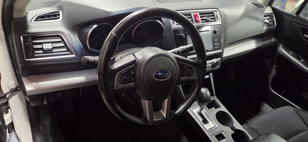 Photo 12 of this SUBARU OUTBACK