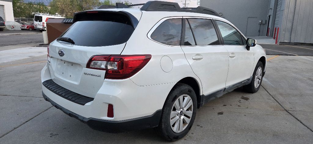 Photo 4 of this SUBARU OUTBACK