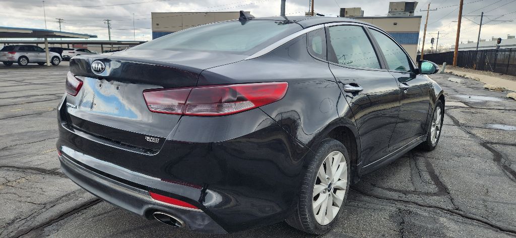 Photo 3 of this KIA OPTIMA