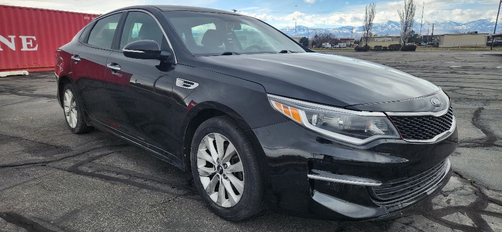 Photo 2 of this KIA OPTIMA