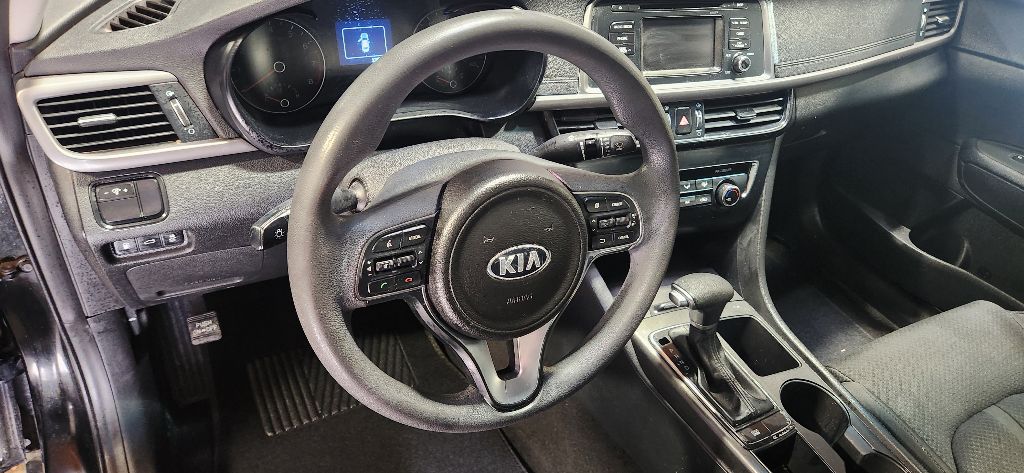 Photo 9 of this KIA OPTIMA