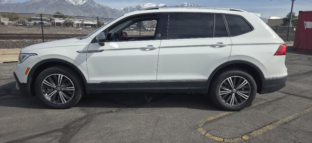Photo 7 of this VOLKSWAGEN TIGUAN
