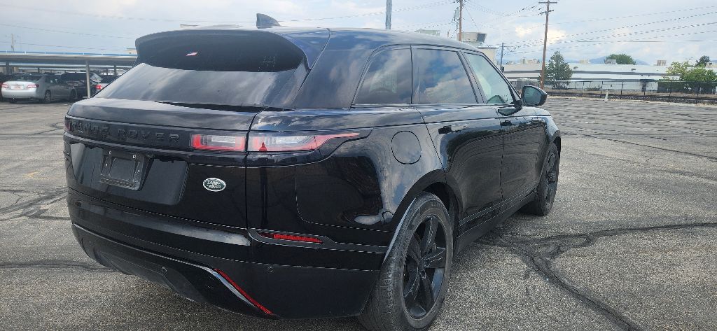 Photo 5 of this LAND ROVER RANGE ROVER VEL