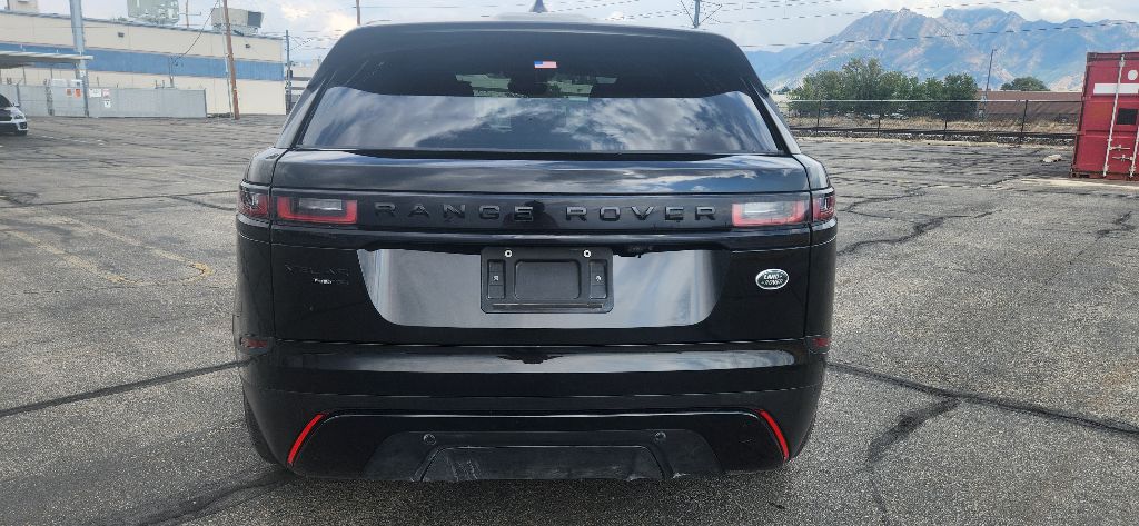 Photo 8 of this LAND ROVER RANGE ROVER VEL