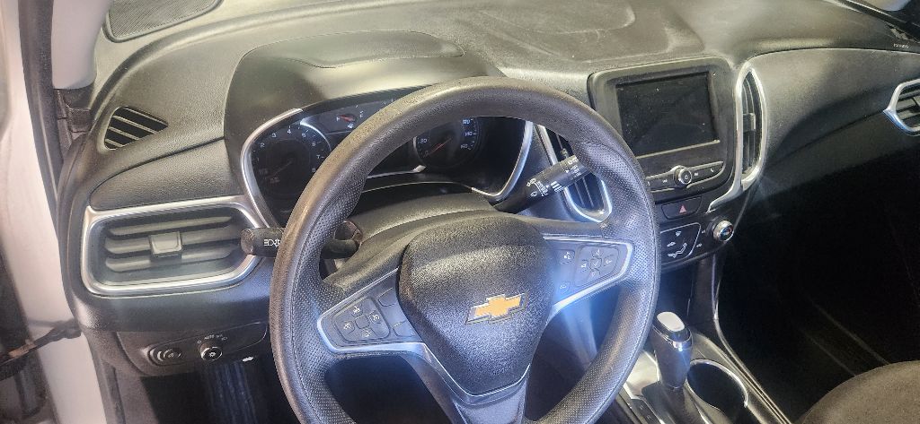 Photo 12 of this CHEVROLET EQUINOX
