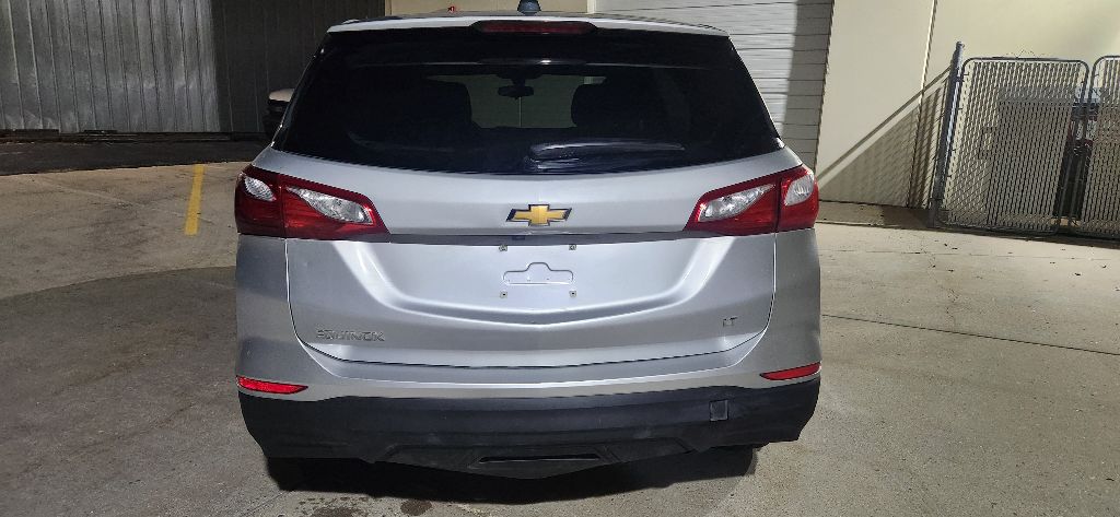 Photo 6 of this CHEVROLET EQUINOX