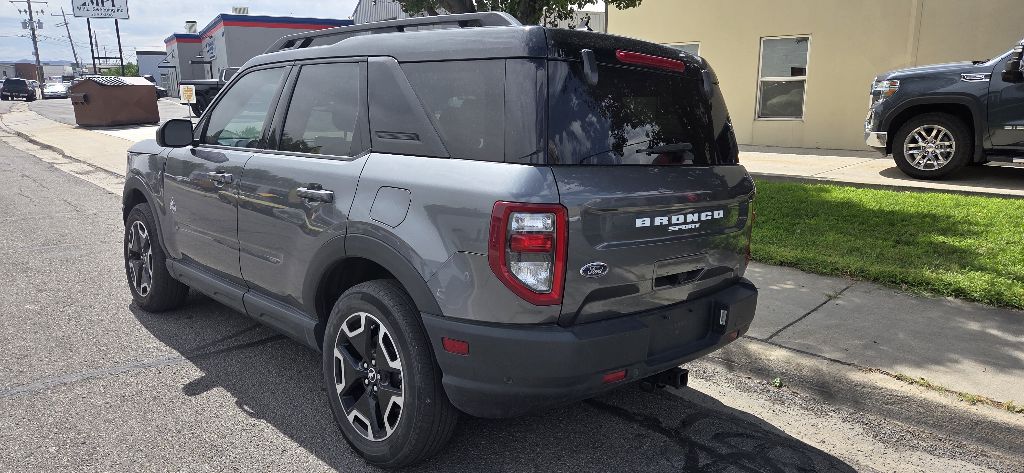 Photo 4 of this FORD BRONCO SPORT