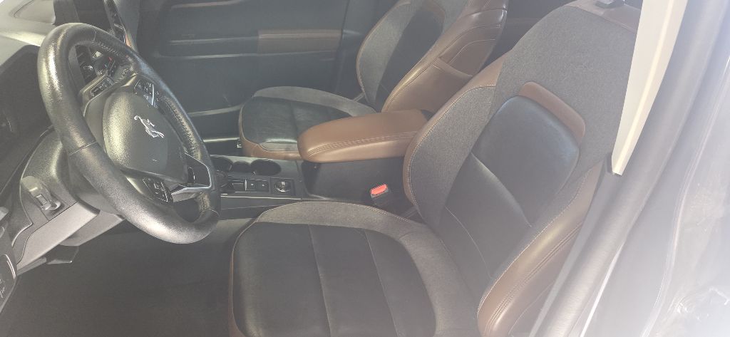 Photo 10 of this FORD BRONCO SPORT