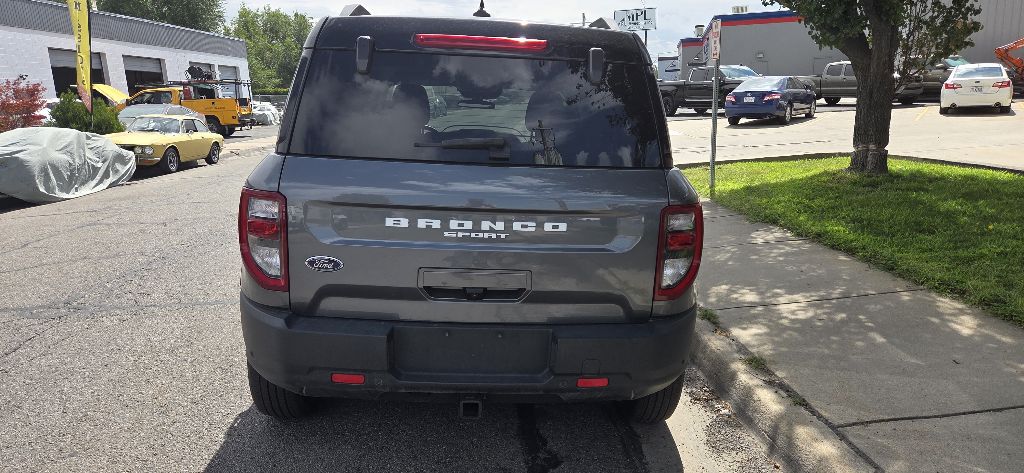 Photo 5 of this FORD BRONCO SPORT