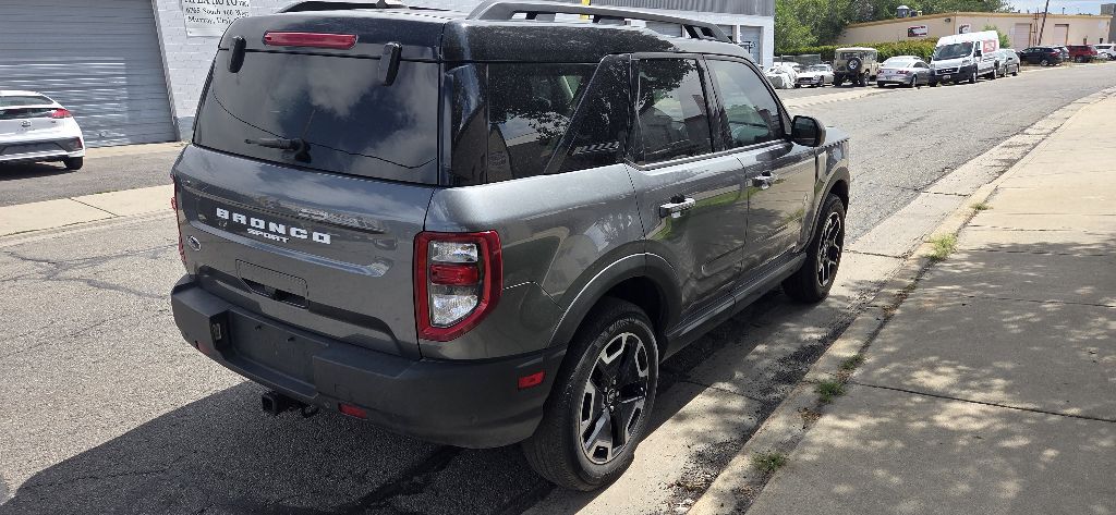 Photo 6 of this FORD BRONCO SPORT