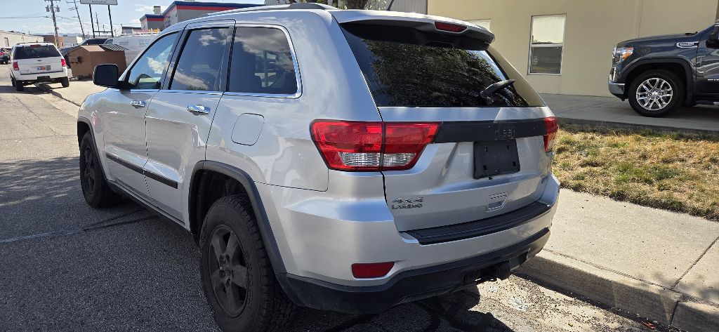 Photo 7 of this JEEP GRAND CHEROKEE