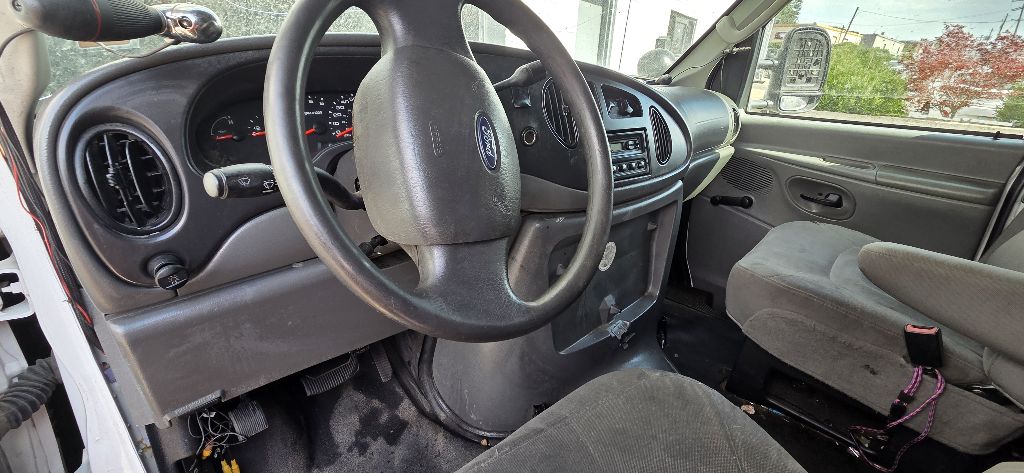 Photo 9 of this FORD E-SERIES