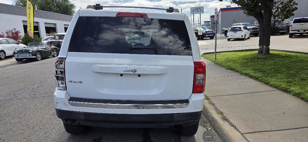 Photo 6 of this JEEP PATRIOT