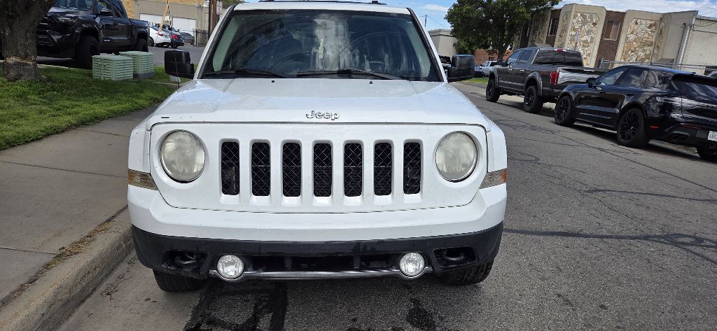 Photo 3 of this JEEP PATRIOT