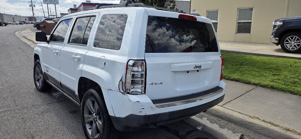 Photo 4 of this JEEP PATRIOT
