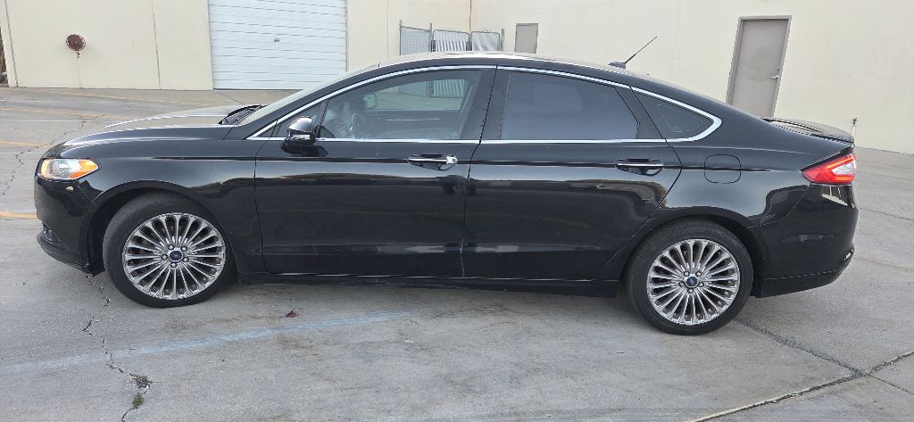 Photo 7 of this FORD FUSION