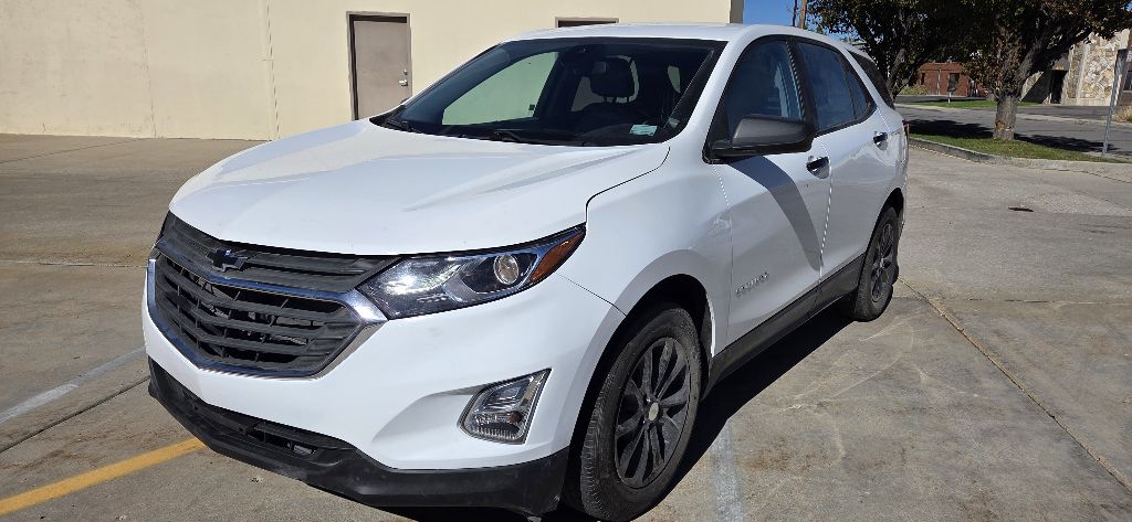 Photo 2 of this CHEVROLET EQUINOX