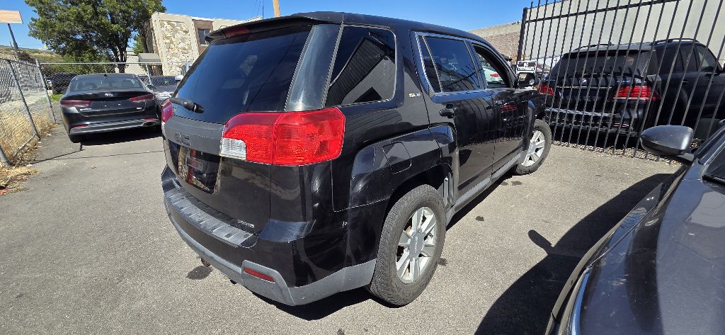 Photo 5 of this GMC TERRAIN