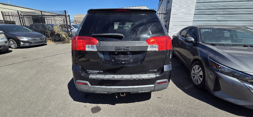 Photo 6 of this GMC TERRAIN
