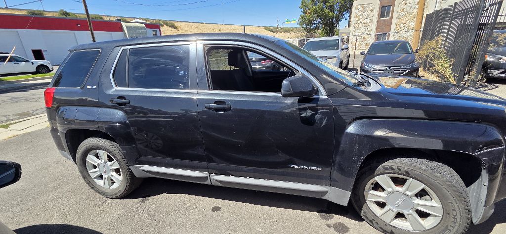 Photo 7 of this GMC TERRAIN