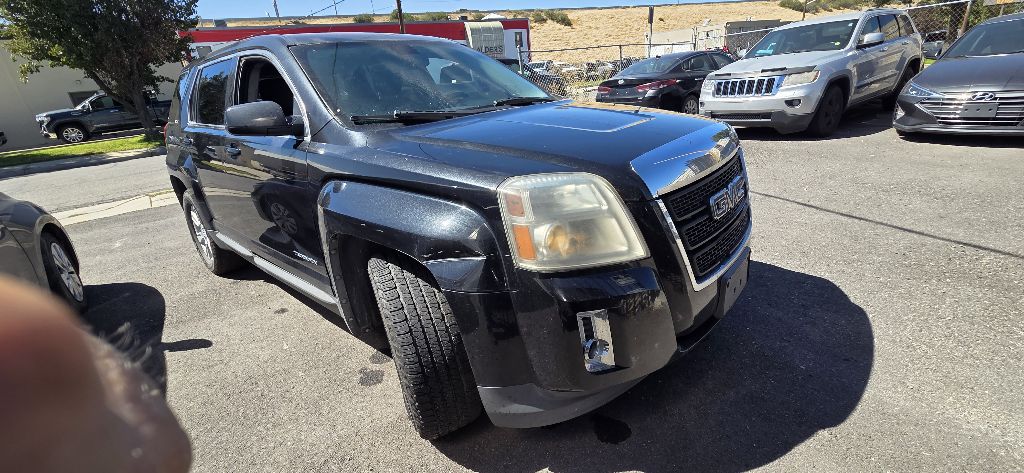 Photo 2 of this GMC TERRAIN