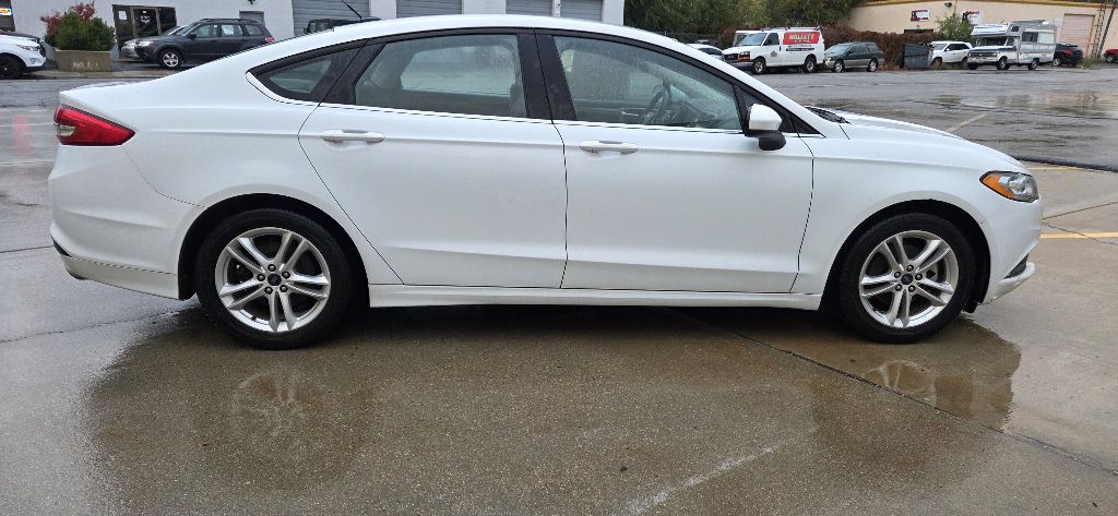 Photo 7 of this FORD FUSION