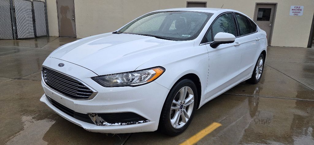 Photo 2 of this FORD FUSION