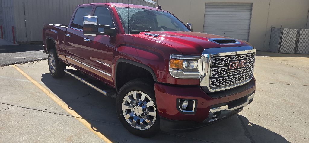 Photo 3 of this GMC SIERRA