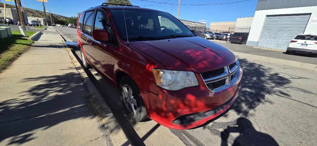 Photo 2 of this DODGE GRAND CARAVAN