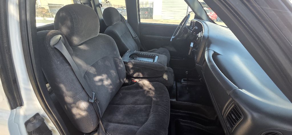 Photo 9 of this CHEVROLET SILVERADO