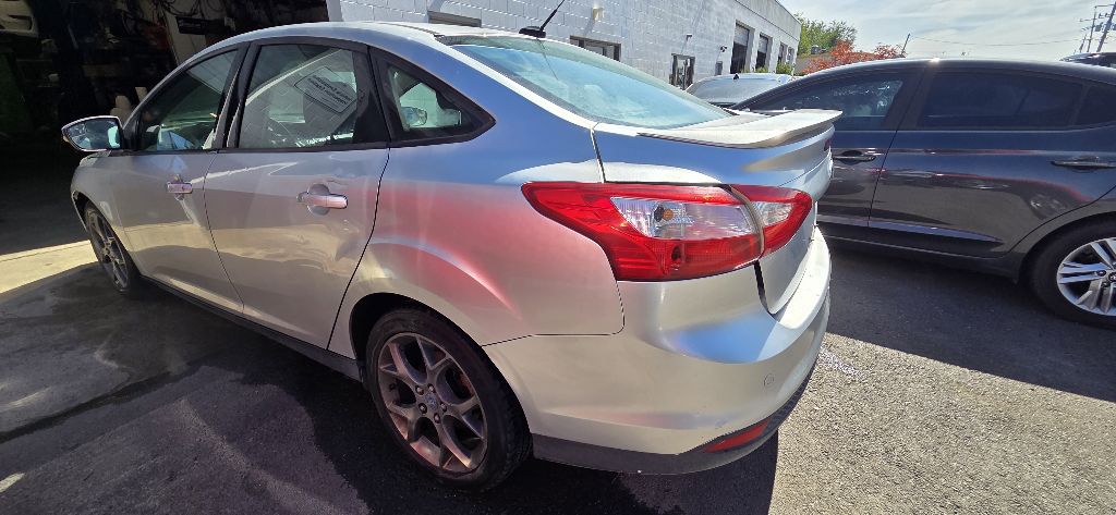 Photo 6 of this FORD FOCUS