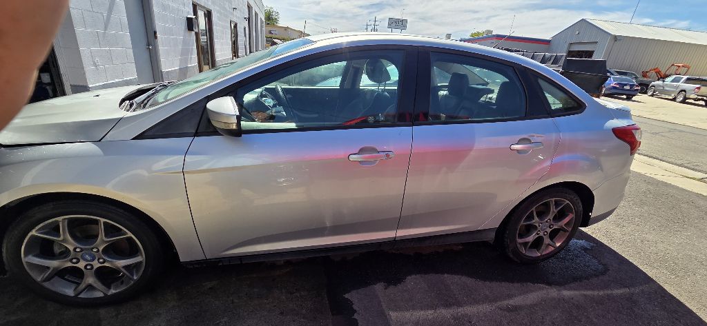 Photo 5 of this FORD FOCUS