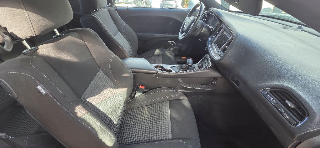 Photo 11 of this DODGE CHALLENGER