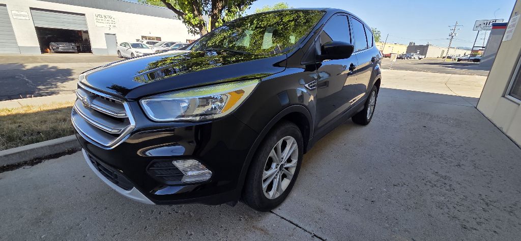 Photo 2 of this FORD ESCAPE